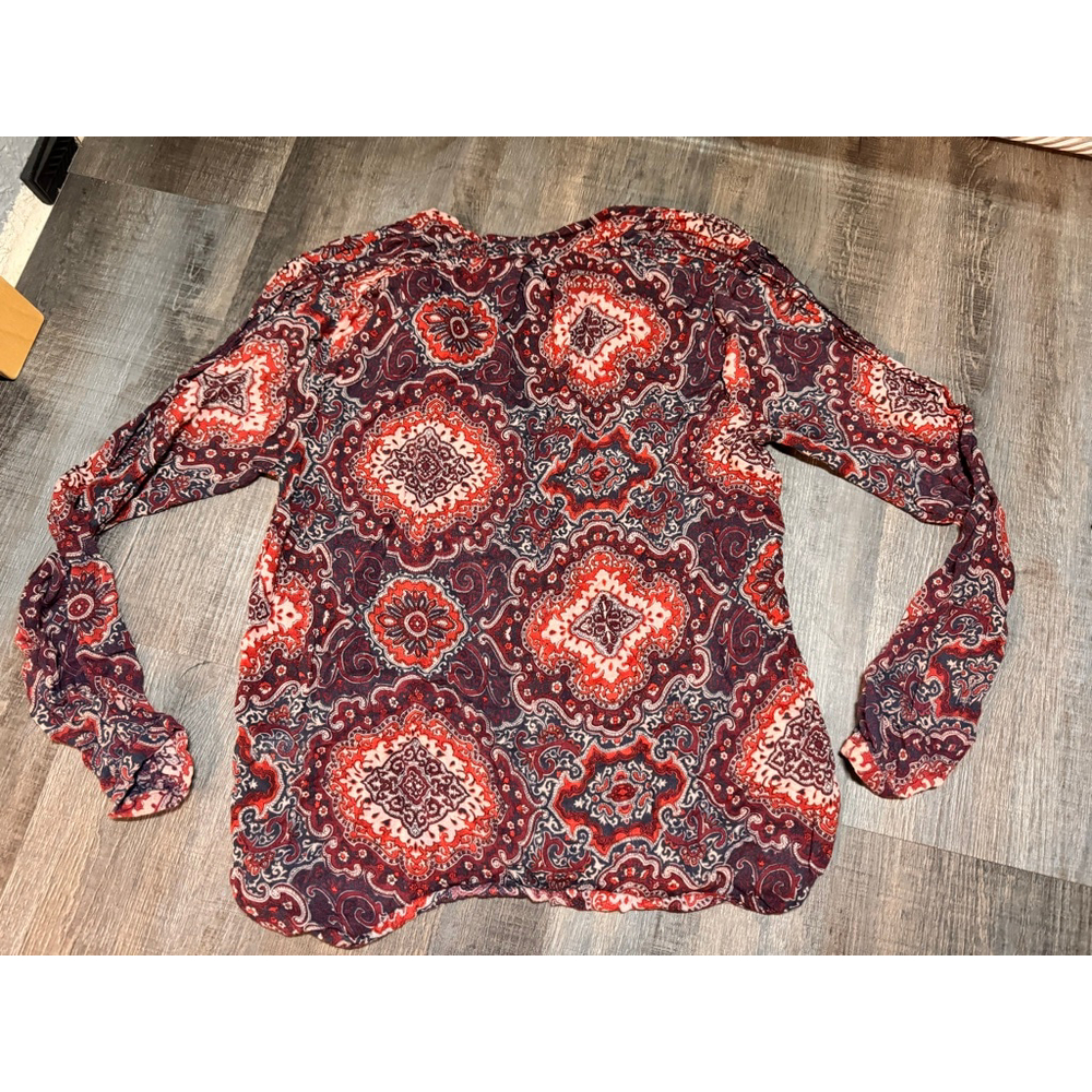 Women's Lucky Brand Blouse XS‎ Red Navy Paisley Long Sleeve - Picture 2 of 3